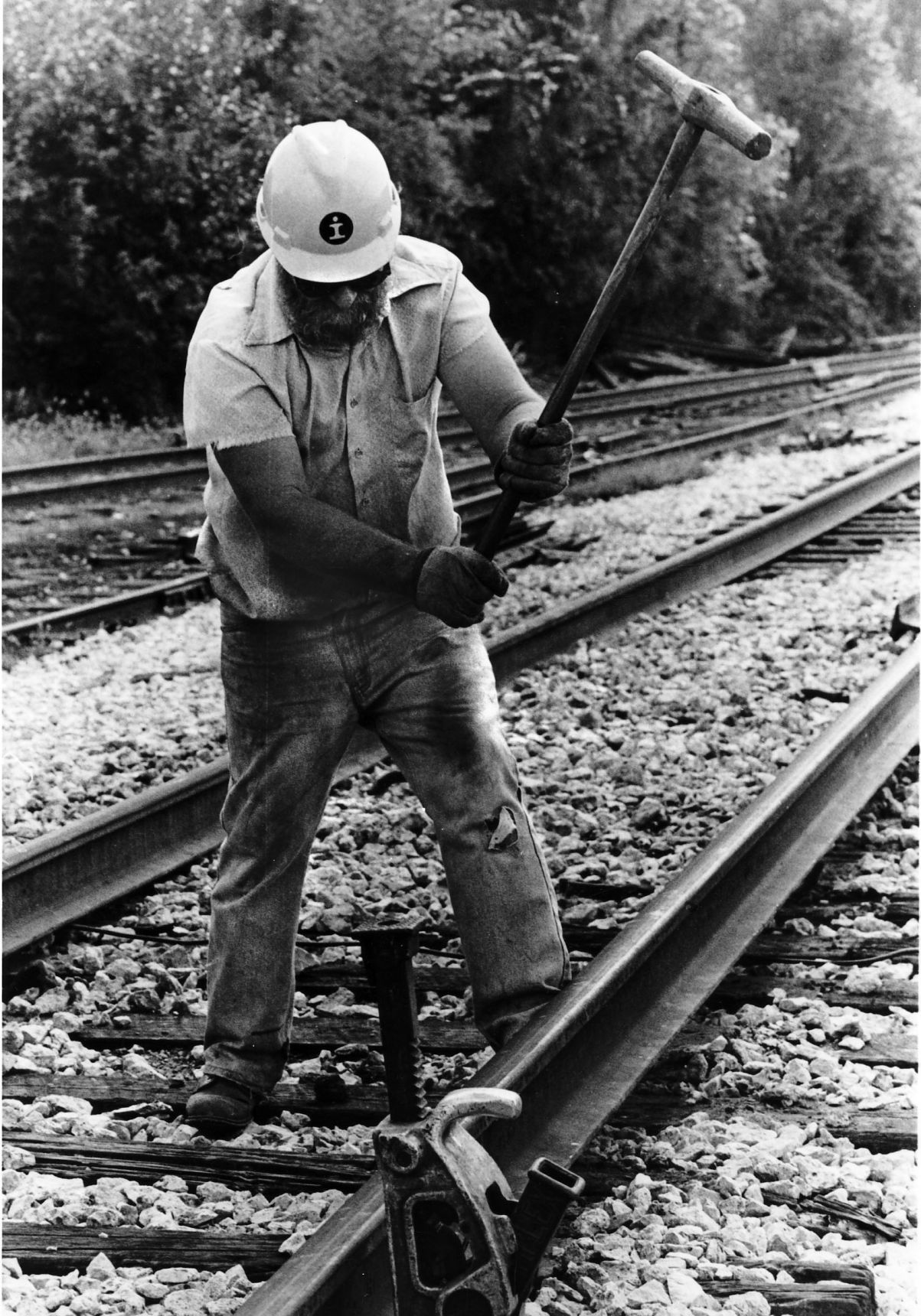 Illinois Central Gulf tracks-3 1985.jpg